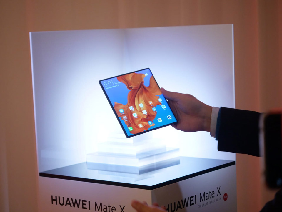 Huawei Mate X at MWC